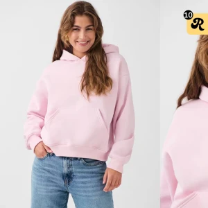 Ljusrosa hoodie - Säljer en super mysig ljusrosa hoodie från Gina i strl xs. Slutsåld i den storleken och hoodien är använd tre gånger så i nyskick! 