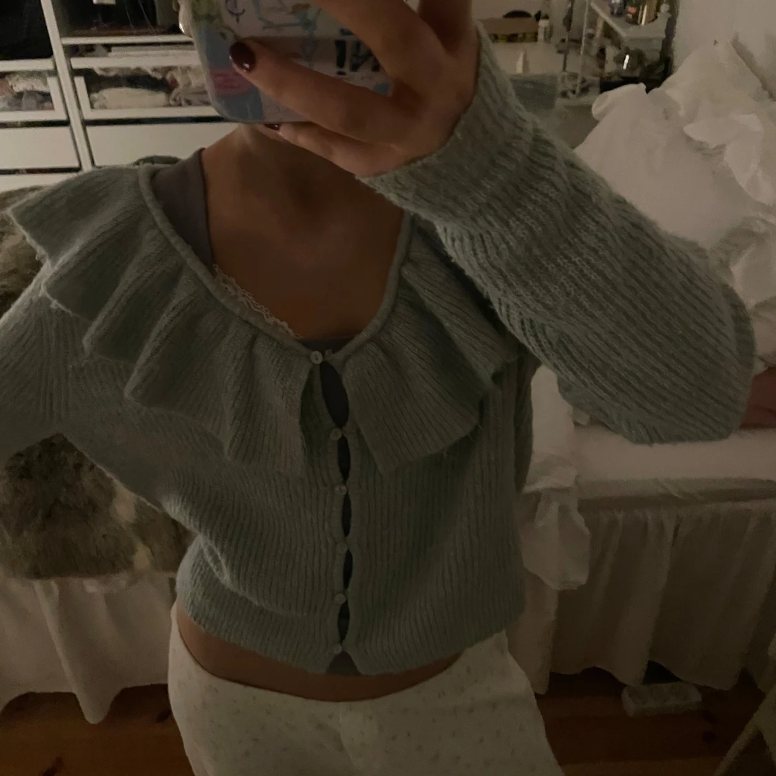 Ljusgrön stickad kofta med volang - 90