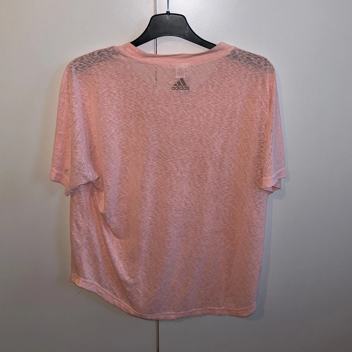 Rosa t-shirt från Adidas - 90