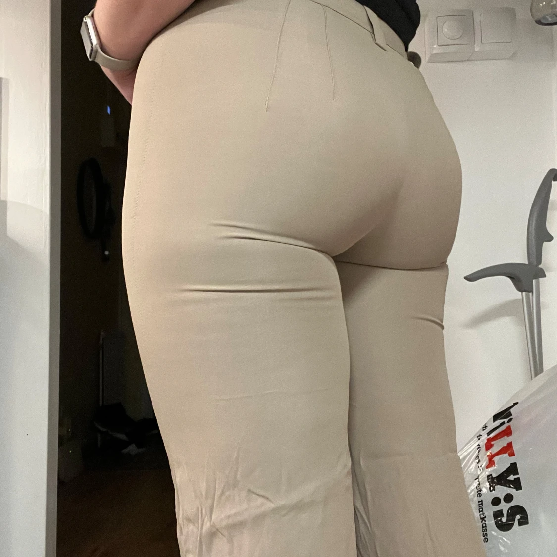 Beige byxor från Zara - 90