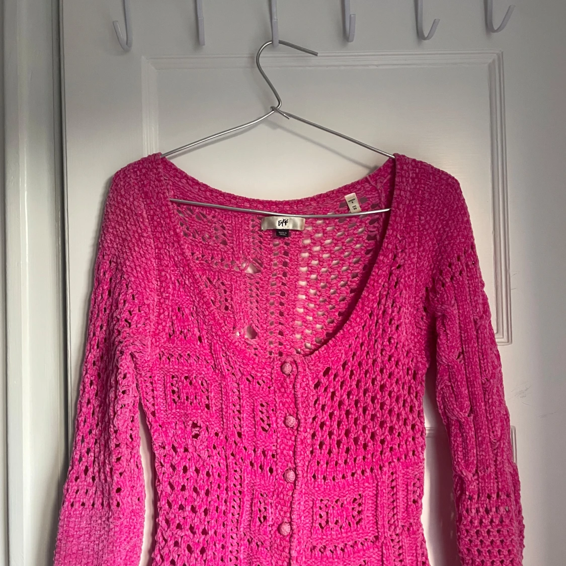 Rosa virkad klänning från Eytys