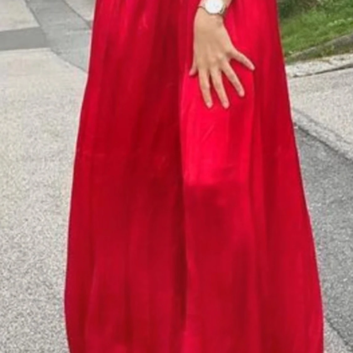 Röd långvida byxor i satin - 91