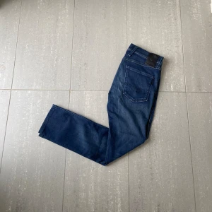 Replay Anbass  - Säljer nu dessa mörkblå replay Anbass jeans, skriv för fler bilder/frågor🙌🏼