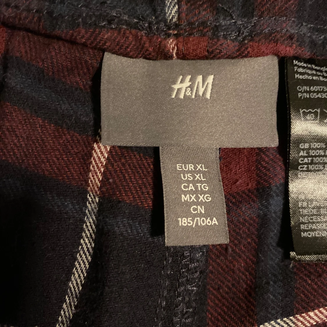 Rutig byxa från H&M - 90