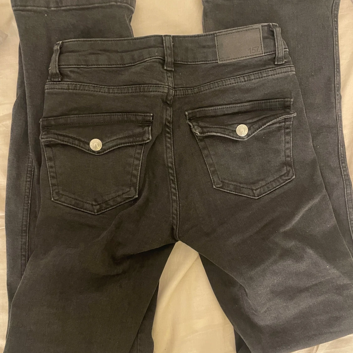 Low waist boot cut jeans