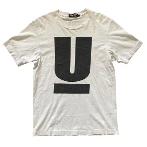 Undercover T-shirt  - Perfekt skick