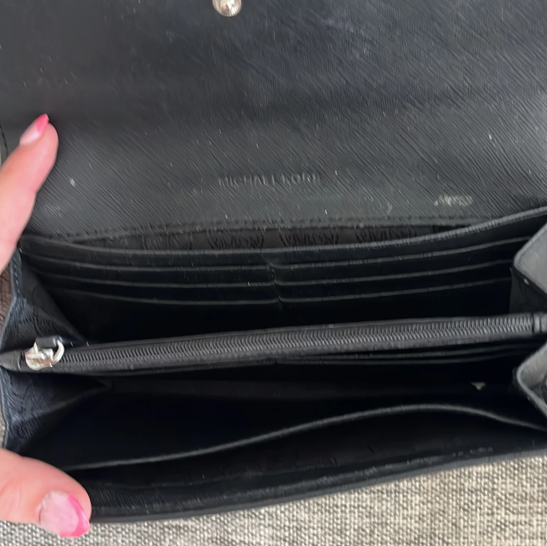 Svart plånbok från Michael Kors - 91