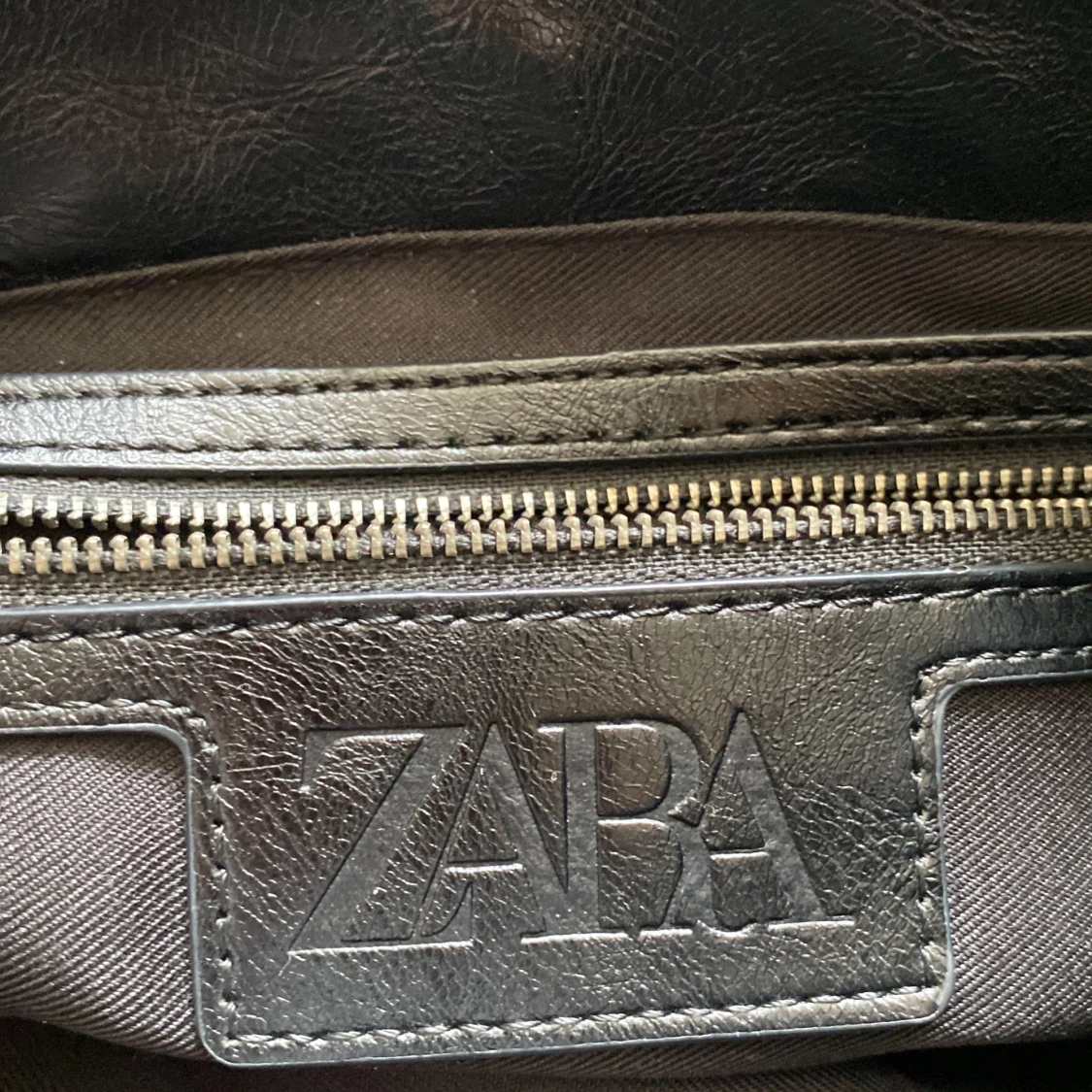 Väska med kedjor - 91