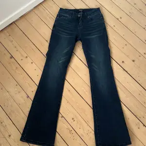 Använda 1 gång, Low waisted bootcut, nypris 500