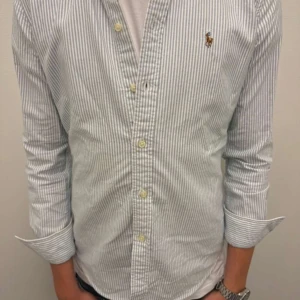 Ralph Lauren skjorta  - Ralph Lauren skjorta i gott skick Ej prutbar