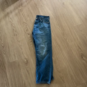 Weekday jeans - Fina jeans som inte passar Inget fel på dem