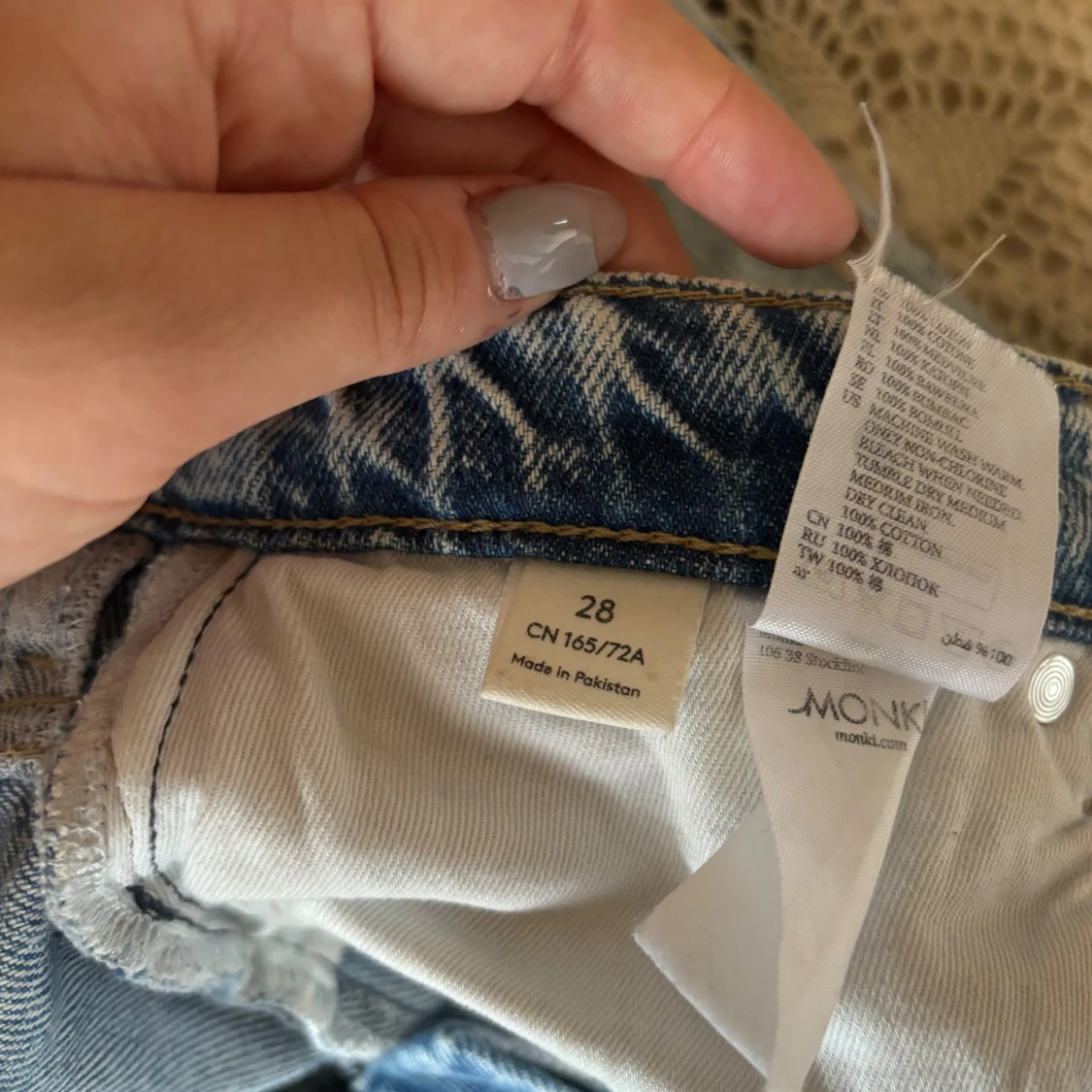 Ljusblå jeans från Monki - 90