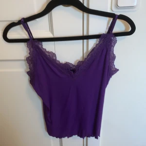 linne - lila linne med spets