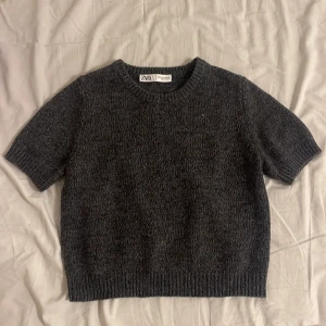 Stickad tshirt  - Ny skick 💞