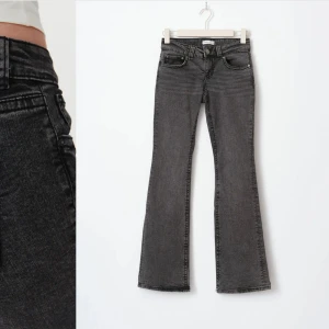 Low waist Jeans - Low waist jeans som är svart gråa! Superfina och inga defekter ❤️ hör av er för bilder osv ❤️