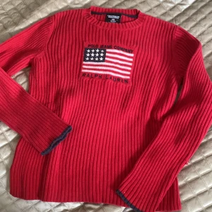 Ralph lauren tröja! - Snygg tröja från Ralph Lauren, eftertraktad svår att få tag på så passa på! Storlek L men passar även S/M