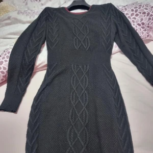 Stickad klänning  - Jätte skön och bra skick 
