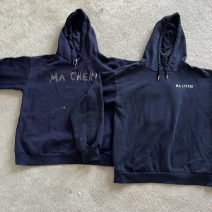 Gina tricot hoodies - Två Gina tricot hoodie i helt perfekt skick. Säljer då dom inte kommer till användning. En för 75kr eller båda för 150kr🥰