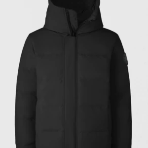 Canada goose black label - Hej säger min canada goose jacka black label drag kedjan är lite sönder men det går att fixa köptes i september förra året. Skriv ifall ni vill ha fler bilder!
