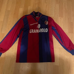 Bologna 1997/98 Hemmatröja 🔵🔴 - Bologna 1997/98 Hemmatröja  Strl M