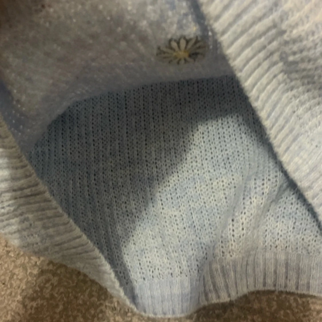 Blå Stickat tröja med blommor - 91