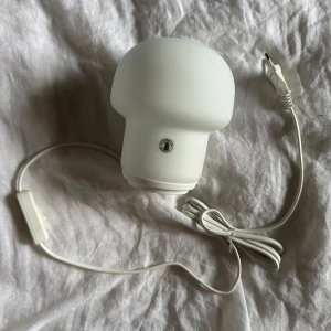 IKEA bordslampa - Lampa från IKEA.