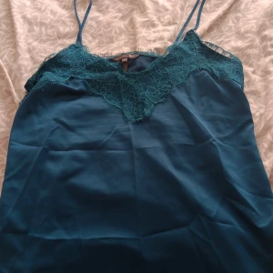 Rutuals linne - Ett rituals linne köpt i uae av en familjemedlem Aldrig använd  M men passar som s då de är små i storlekarna