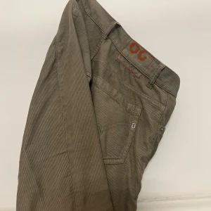 Machester Dondup Jeans - - Schyssta Dondup Jeans - Mycket bra skick - Model George - Manchester - Använda ett fåtal gånger