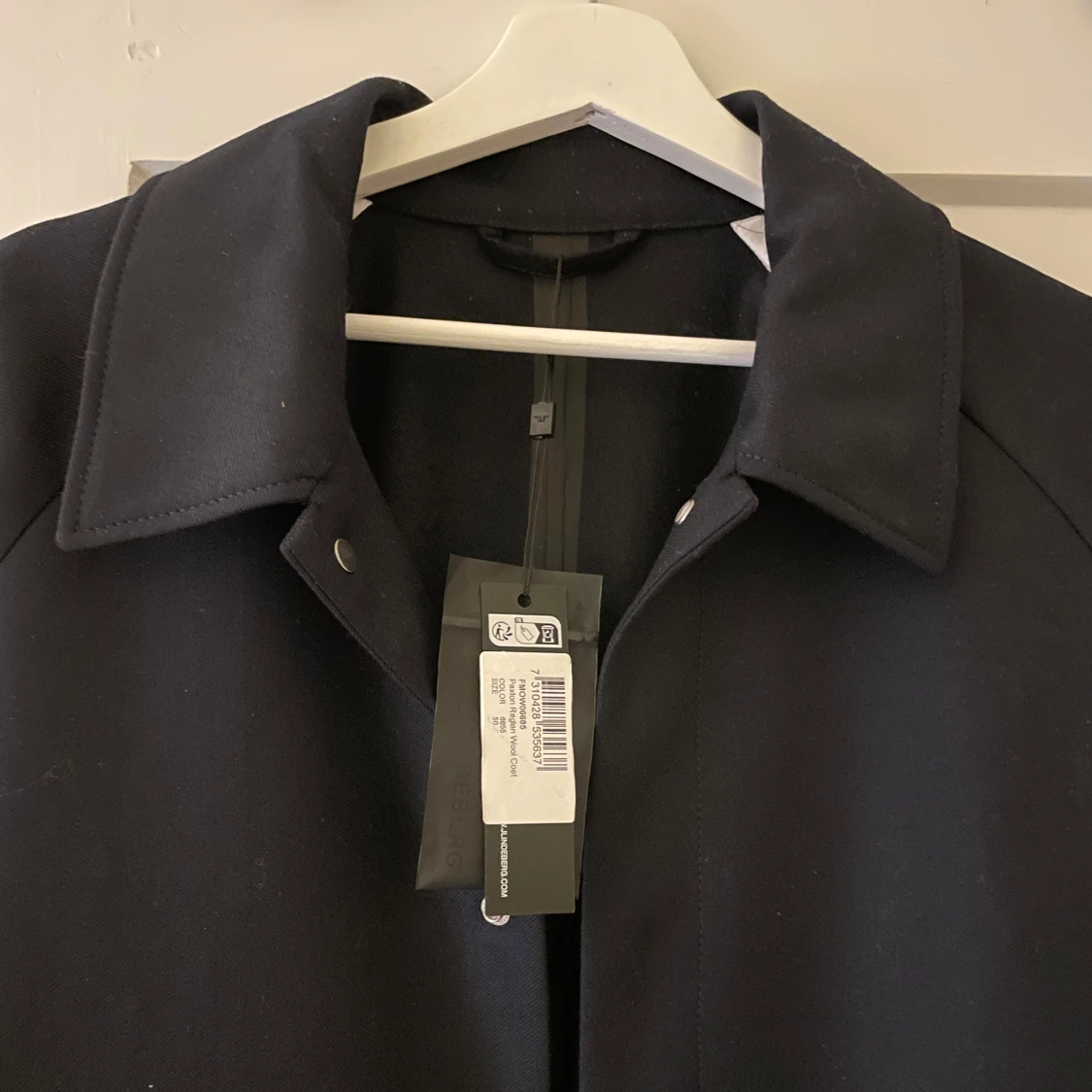 Svart rock från J.Lindeberg - 90