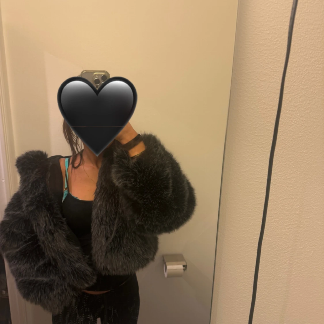 Grå pälsjacka med huva - 90