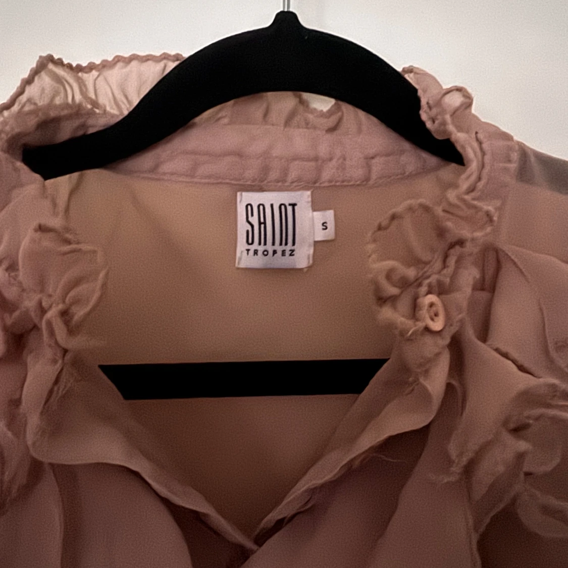 Festlig tröja med volanger  - 90