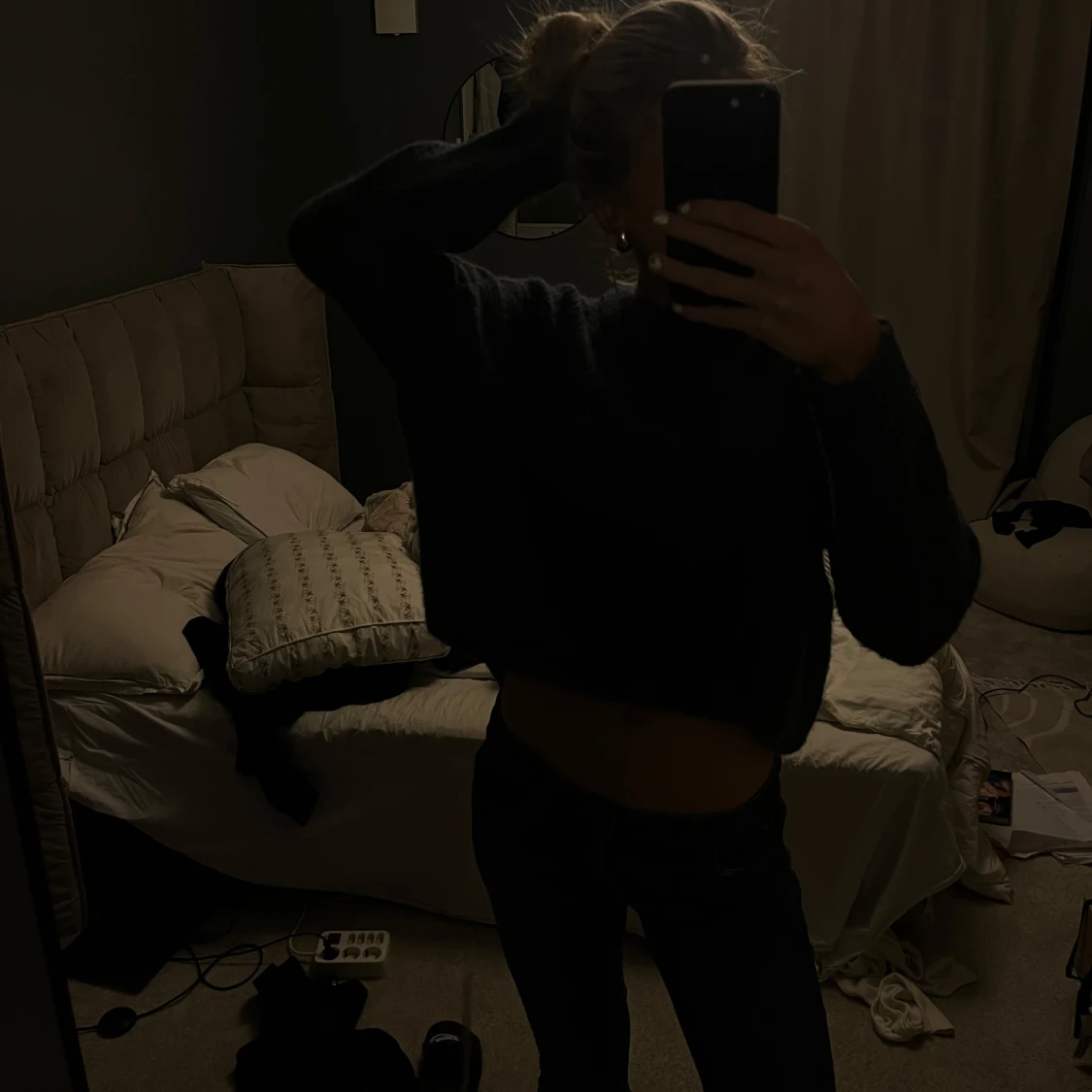 mörkblå stickad tröja 