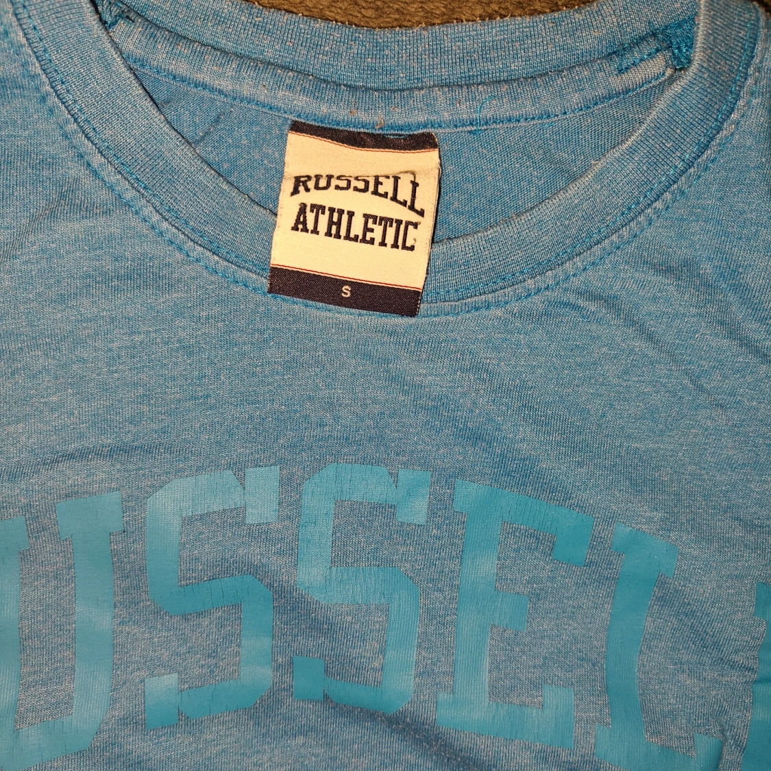 Blå t-shirt från Russell Athletic - 90