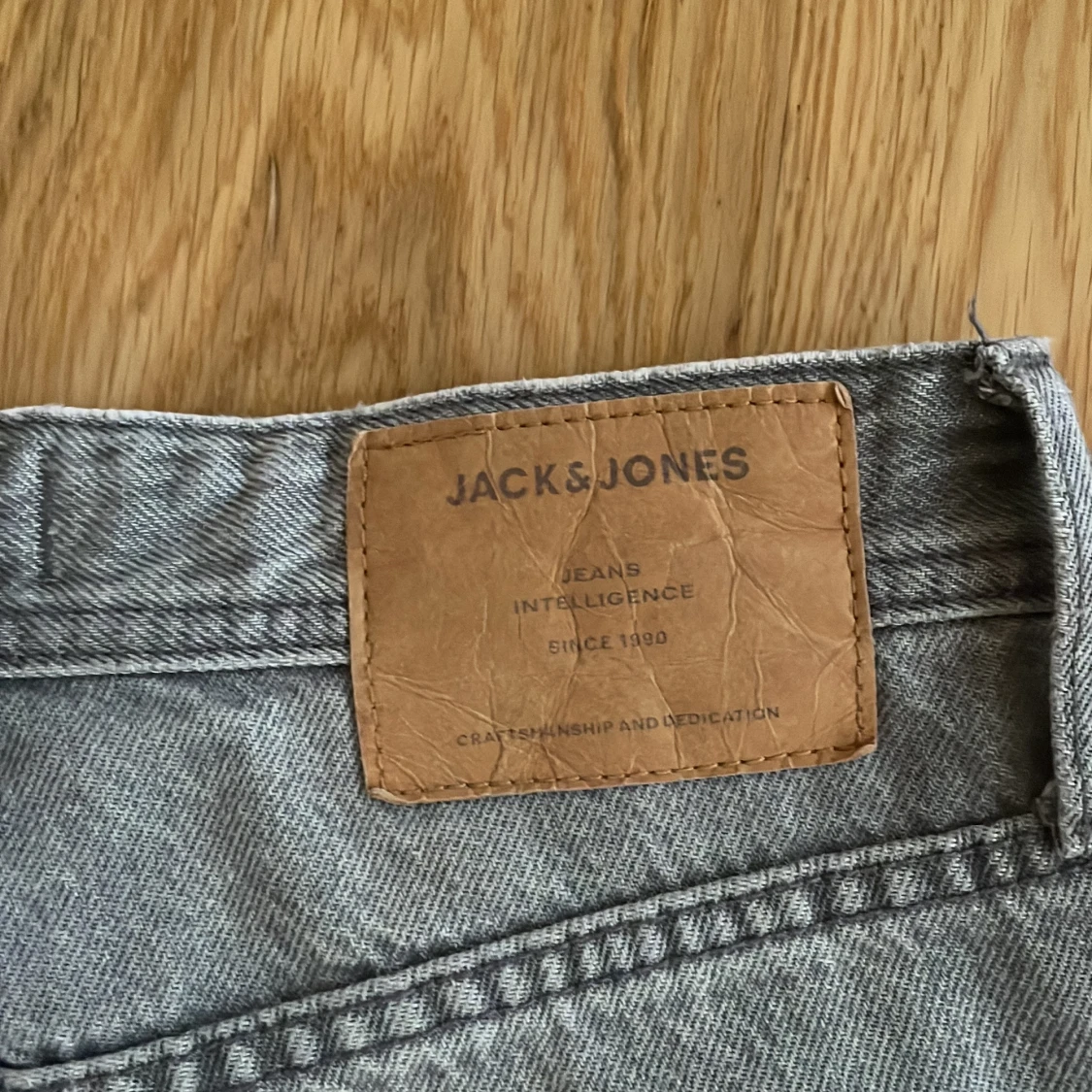 Grå jeans från Jack & Jones - 91