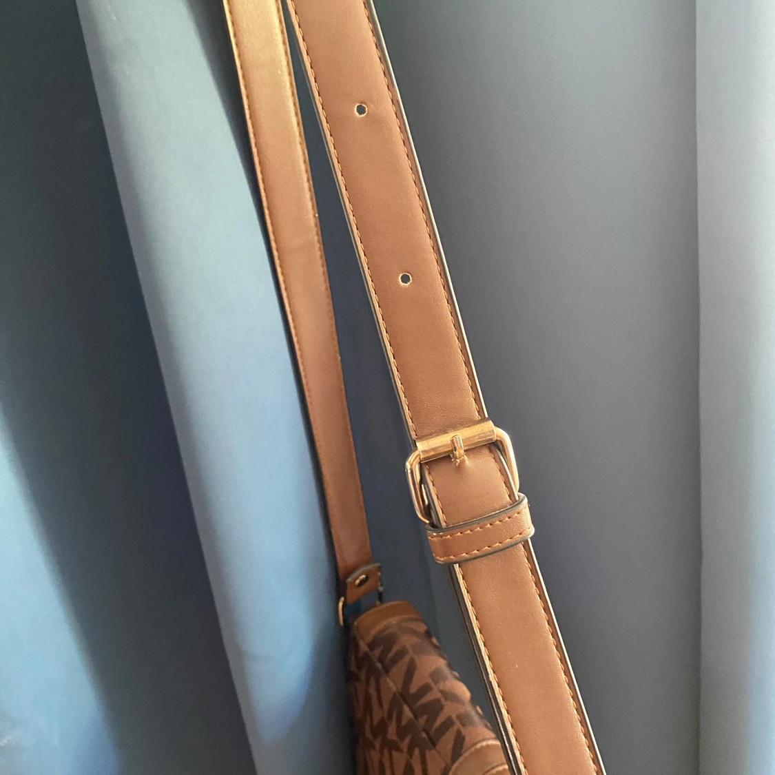 Brun axelväska från Michael Kors - 93