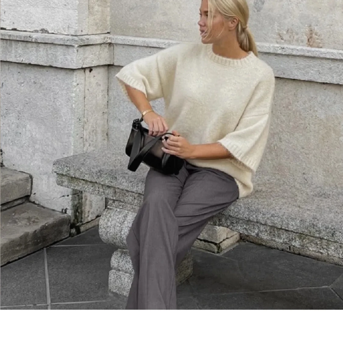 Kortärmad stickad tröja - 91