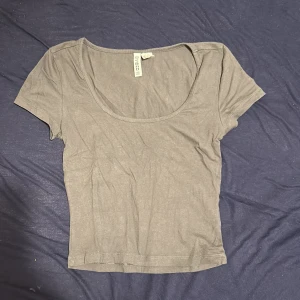 Grå topp - Bra skick