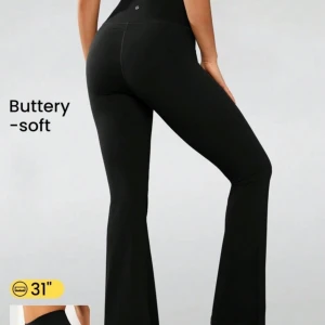 Yoga pants - Med etiketten på. Aldrig använda. Är för långa för mig. Stel M 