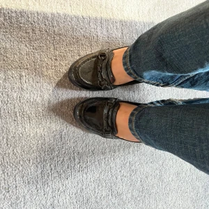 Klackskor  - Supersnygga klackskor som är knappt använda!