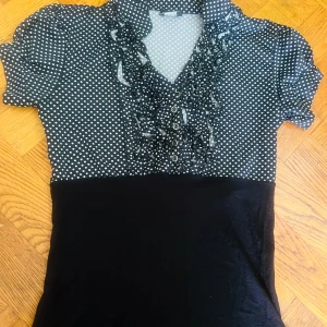 Jättefin blus  - Jättefin blus i storlek s 😍