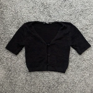 Tshirt/topp - Tshirt från Bikbok, aldrig använd.