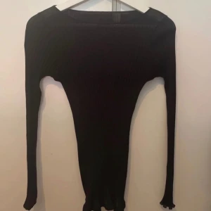 Intimissimi tröja - Köpt från zalando som jag tror är från intimissimi Använd fåtal gånger så i väldigt bra skick 