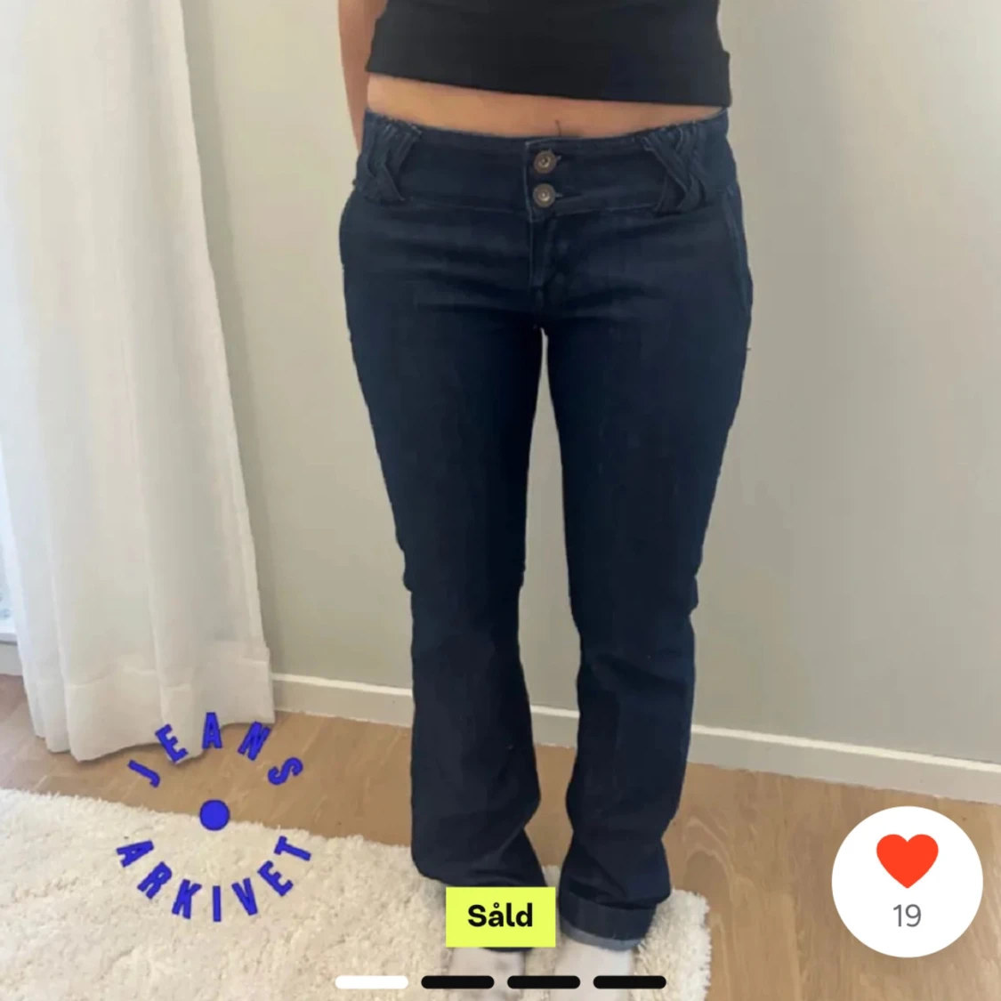 Mörkblå lågmidjade jeans