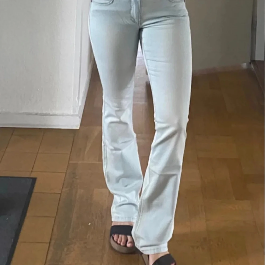 Low waist bootcut jeans