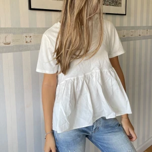 T shirt  - Aldrig använd helt ny 