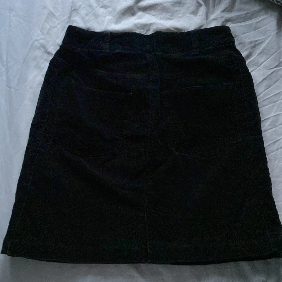 Svart manchesterkjol från 365 Sunshine - 90