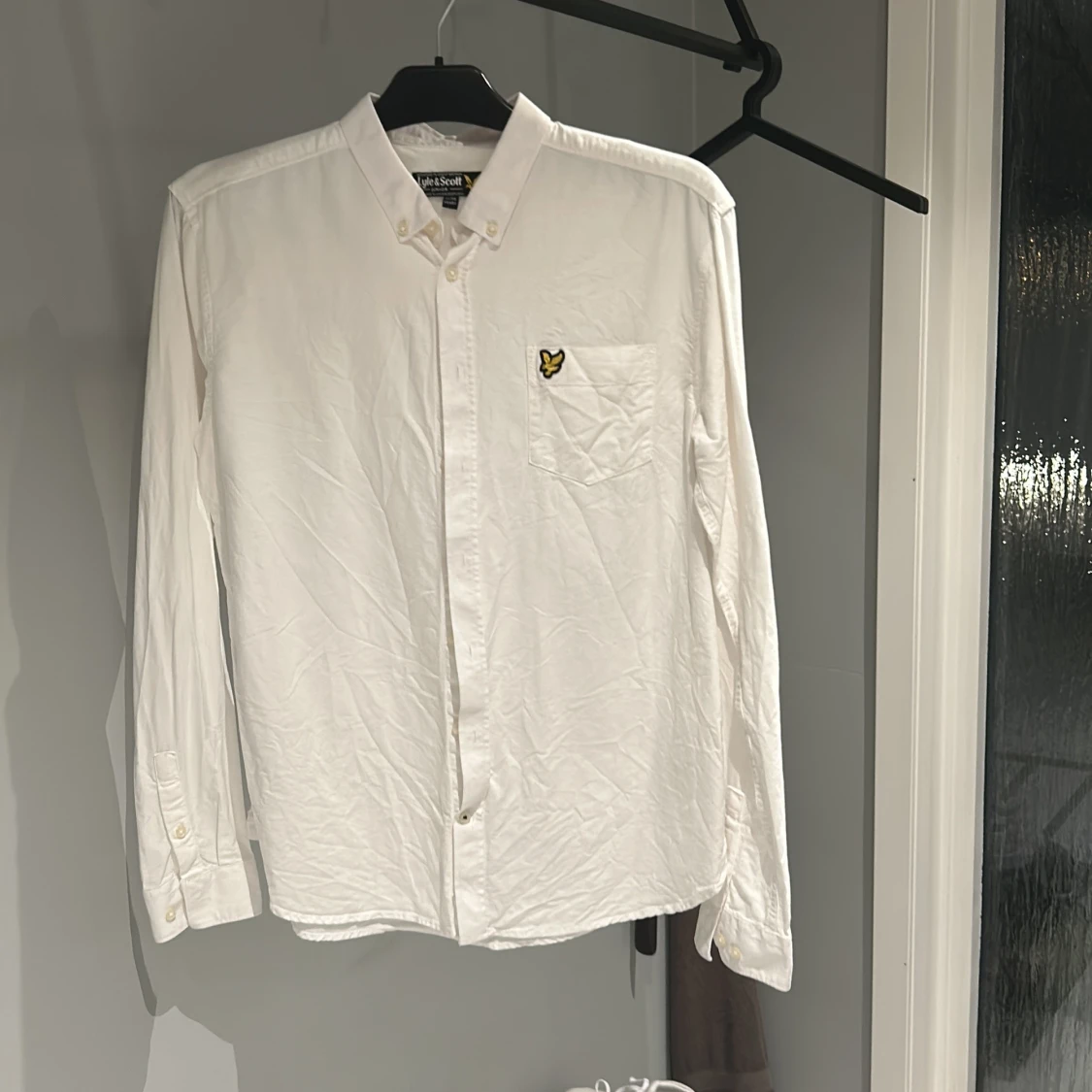 Vit skjorta från Lyle & Scott