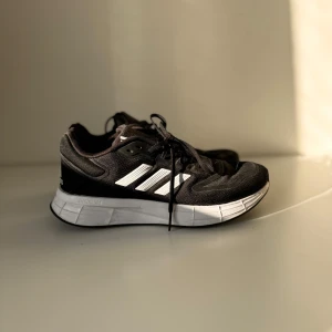 Adidas 41 - Jag hade bara på mig skorna  6 gånger 