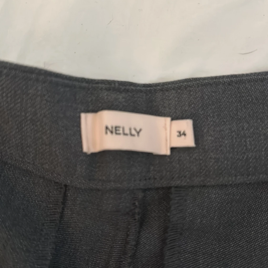 Lågmidjade kostymbyxor (aldrig använda) - 91