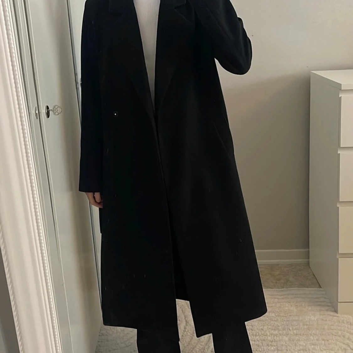 Svart kappa med bälte - 91